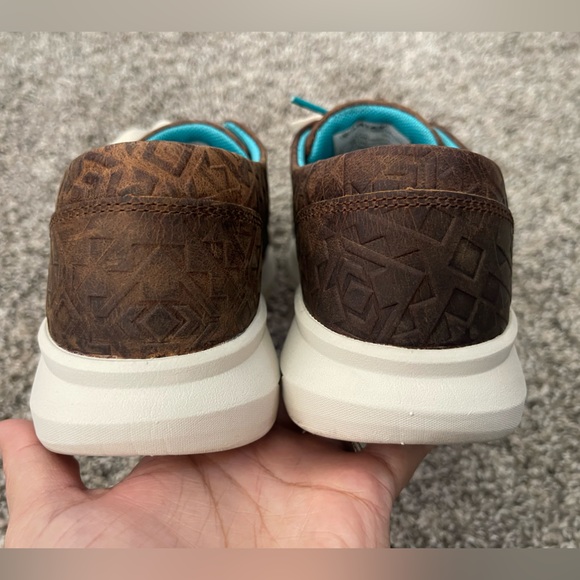 Women’s Ariat Hilo Casual Shoes Brown Leather Turquoise Lining Size 7.5 - Picture 5 of 7